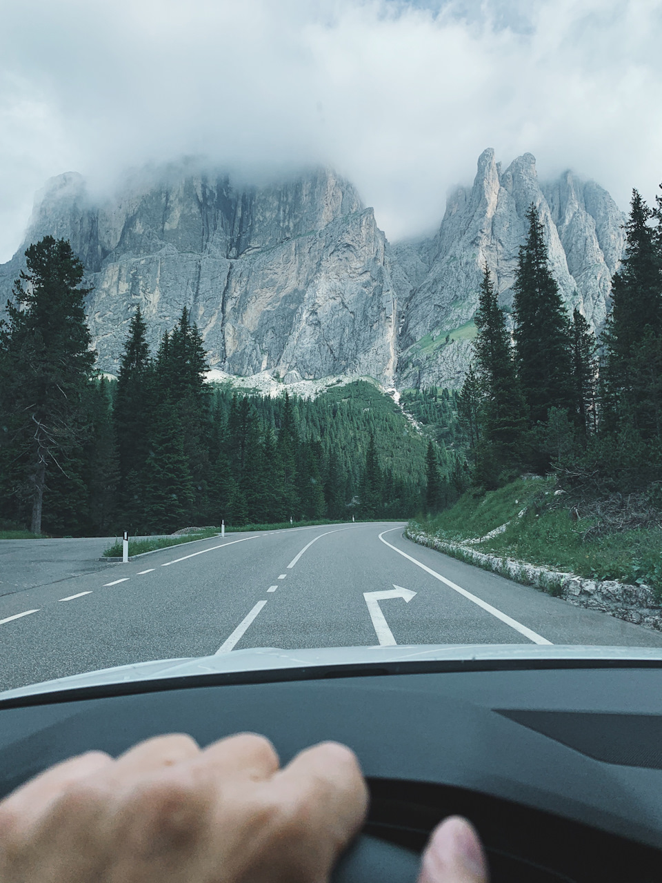 Canazei, Dolomiti — Volkswagen Tiguan (2G)