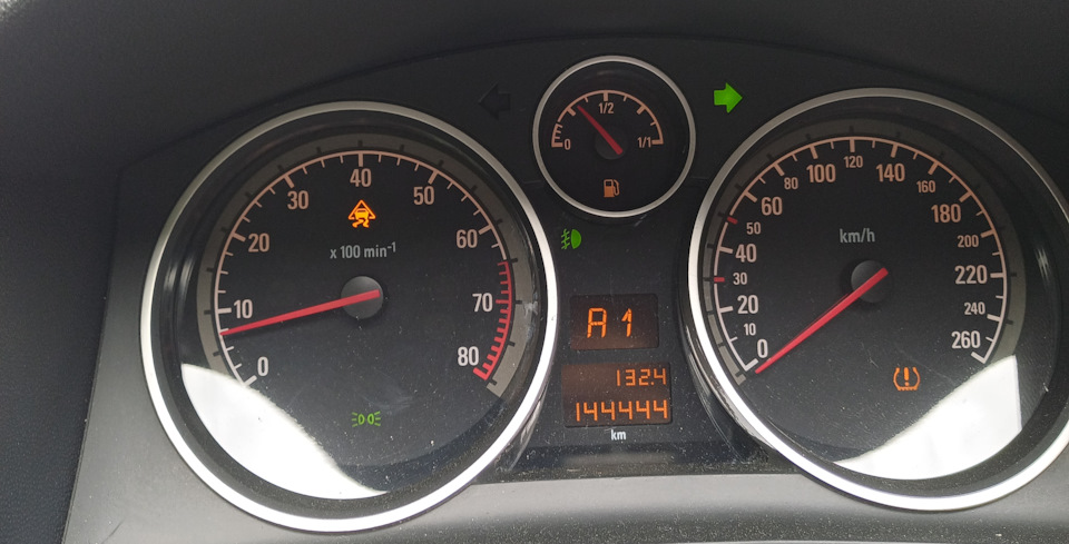 Фото в бортжурнале Opel Astra H GTC