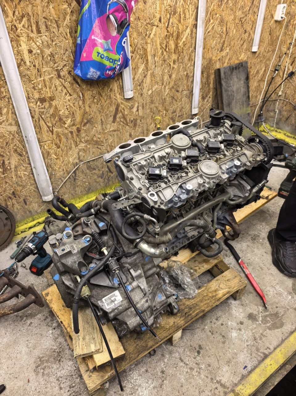Уже новый кит — Volvo S40 (2G)