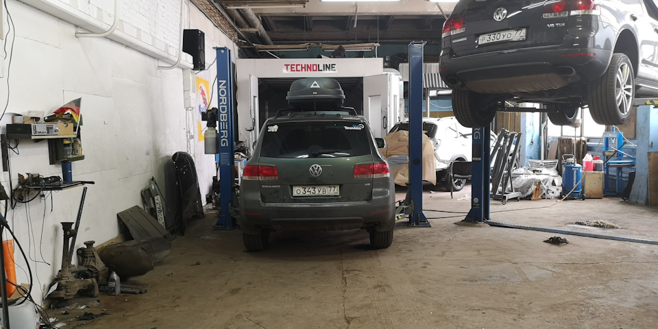 Фото в бортжурнале Volkswagen Touareg (1G)
