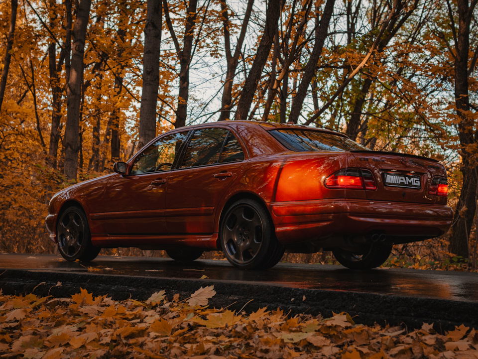 Фото в бортжурнале Mercedes-Benz E-Class (W210)