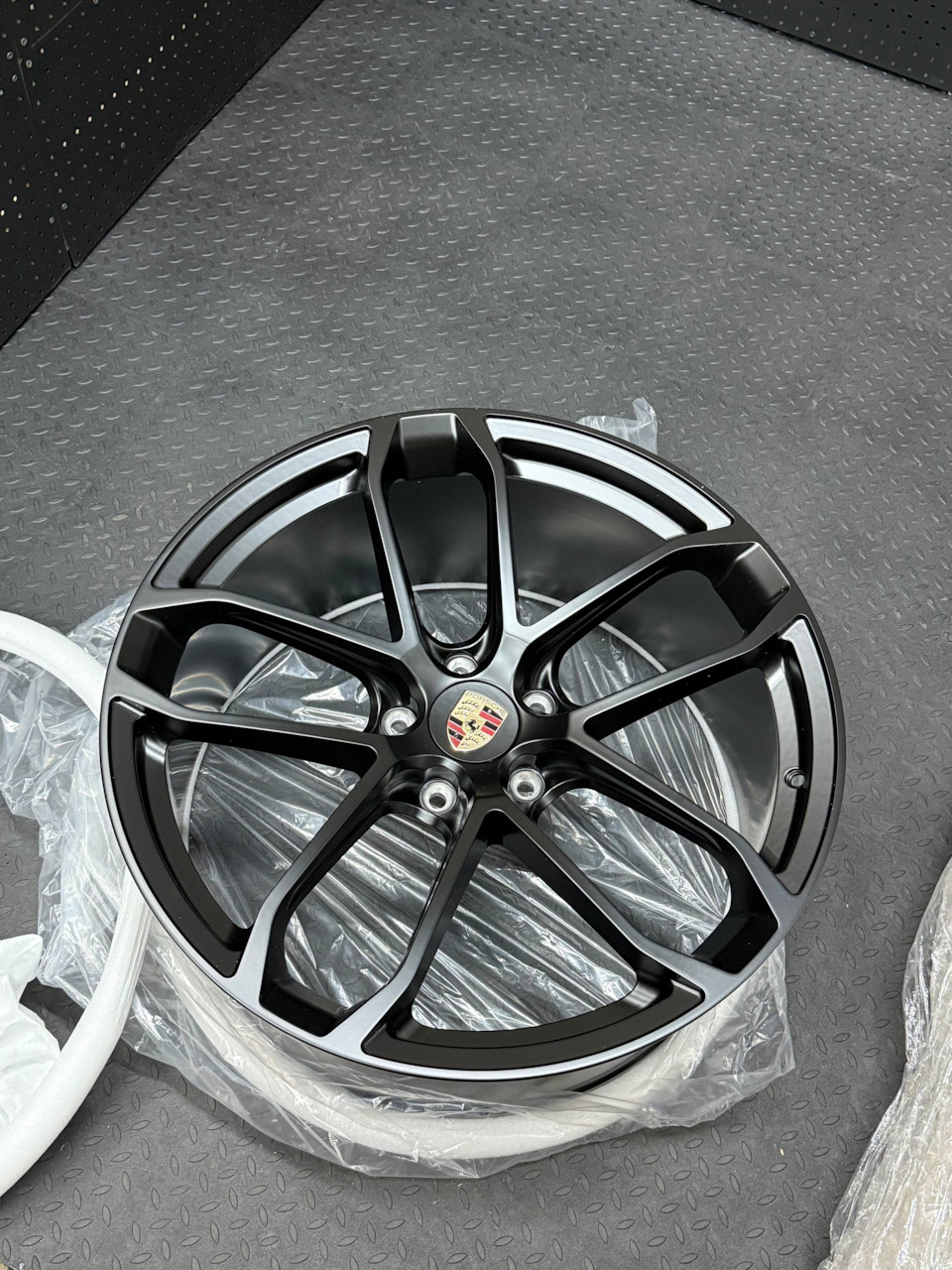 Фото в бортжурнале Porsche Cayenne Coupe