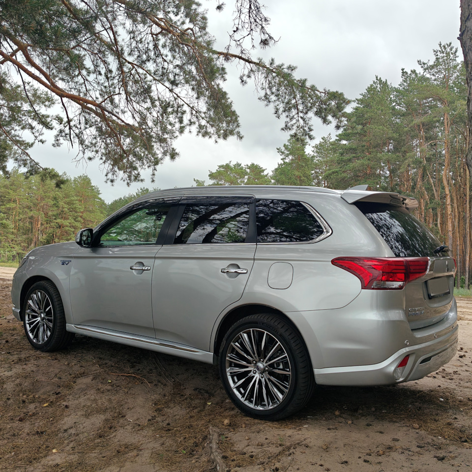 Фото в бортжурнале Mitsubishi Outlander PHEV