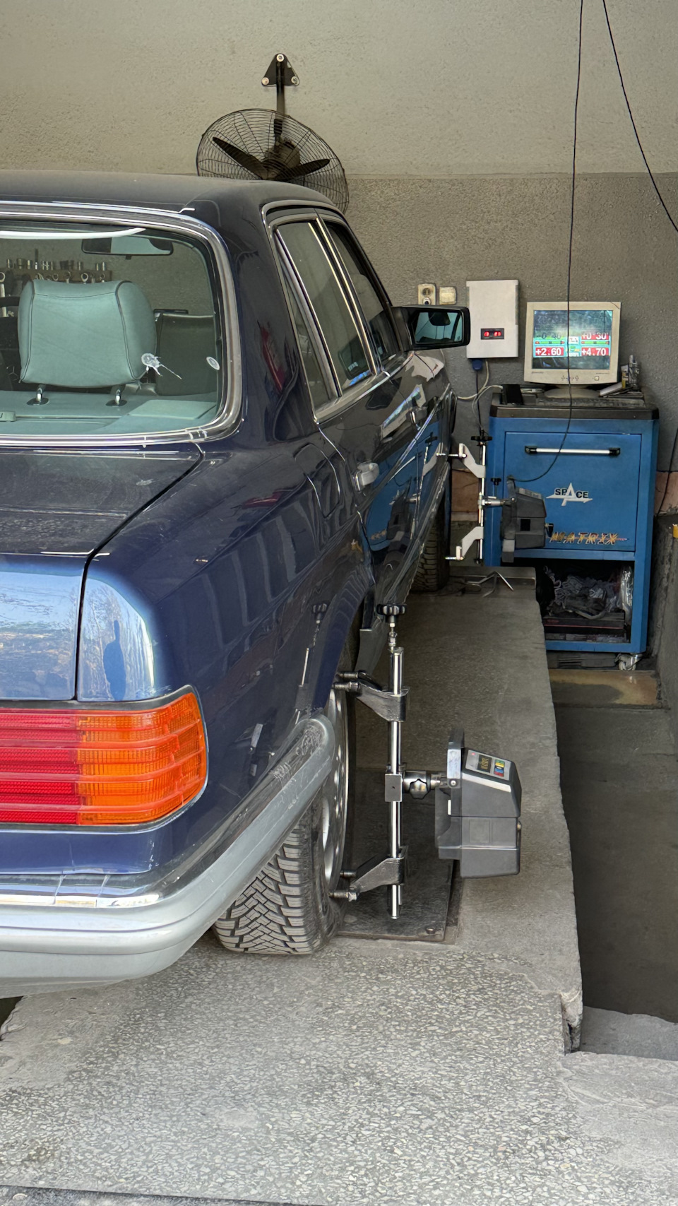 Photo from the logbook Mercedes-Benz S-Class (W126)