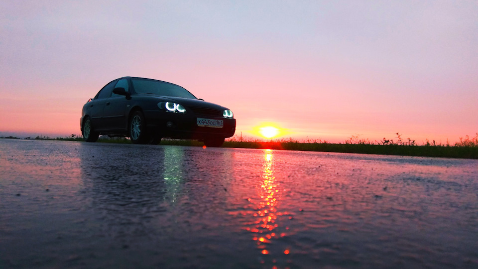 KIA Spectra Black Pearls