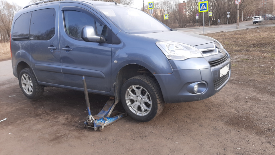 Фото в бортжурнале Citroen Berlingo  (2G)