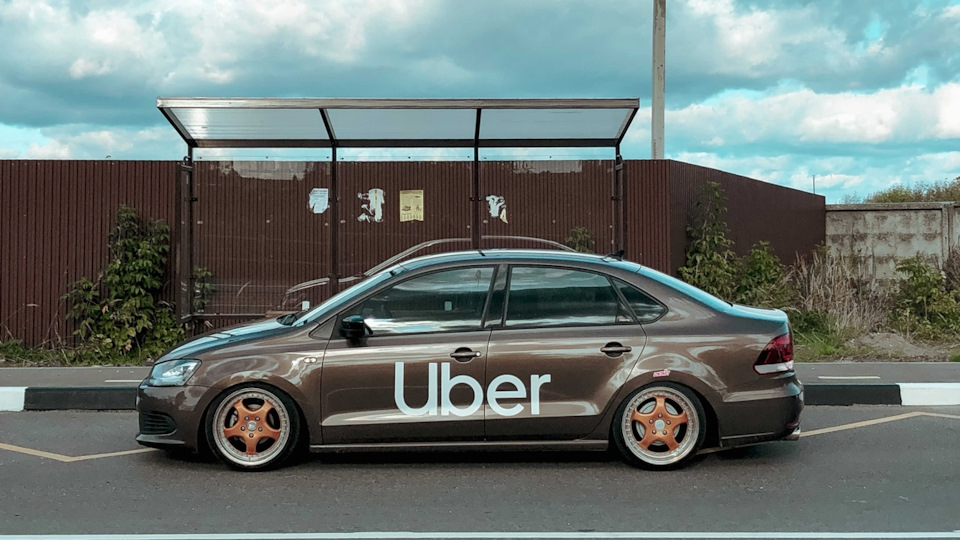Uber Toffee Brown — Volkswagen Polo Sedan