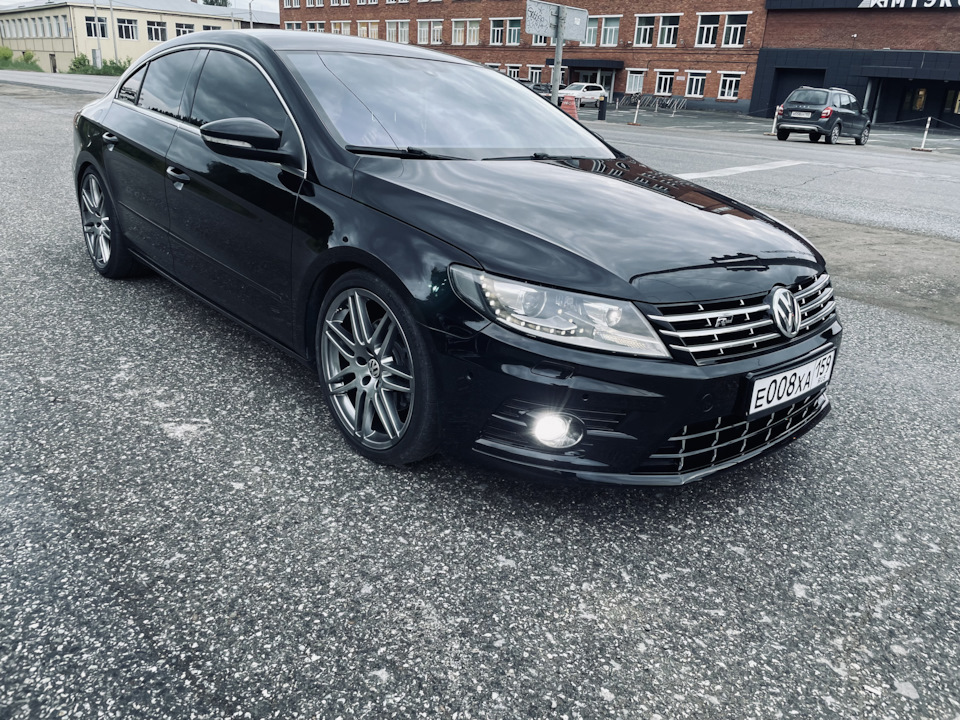 2 — Volkswagen Passat CC
