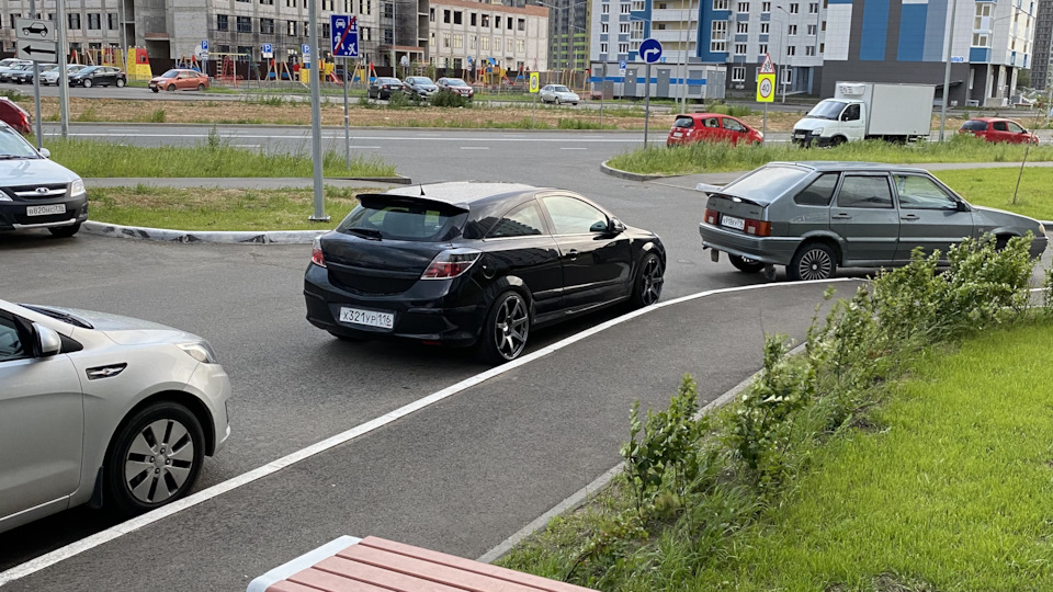 Opel Astra GTC Панорамик🖤
