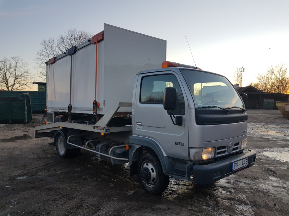 Фото в бортжурнале Nissan Cabstar