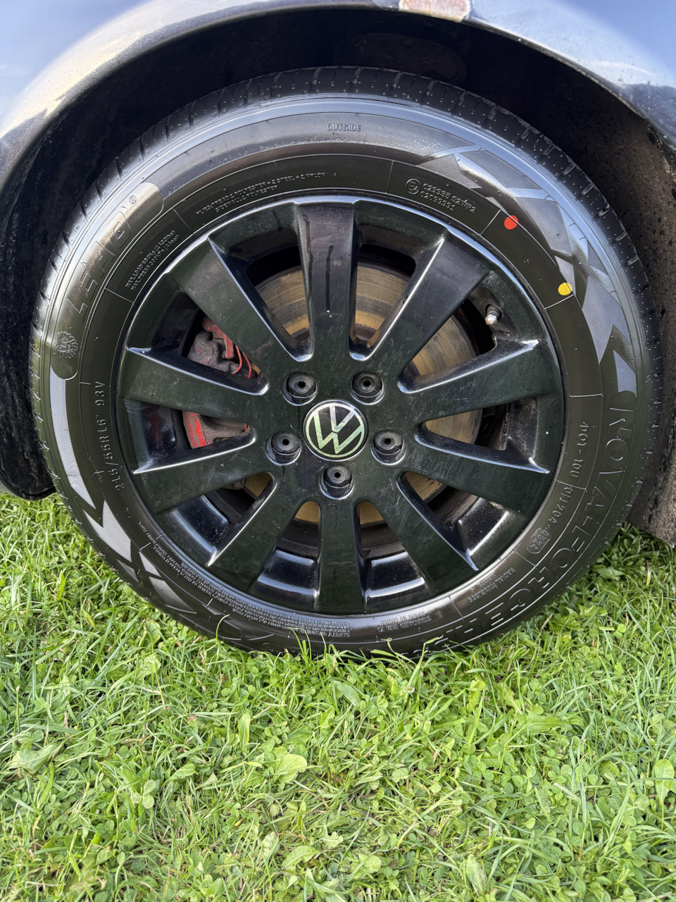 Фото в бортжурнале Volkswagen Passat B6. Запчасти на фото: 7041101