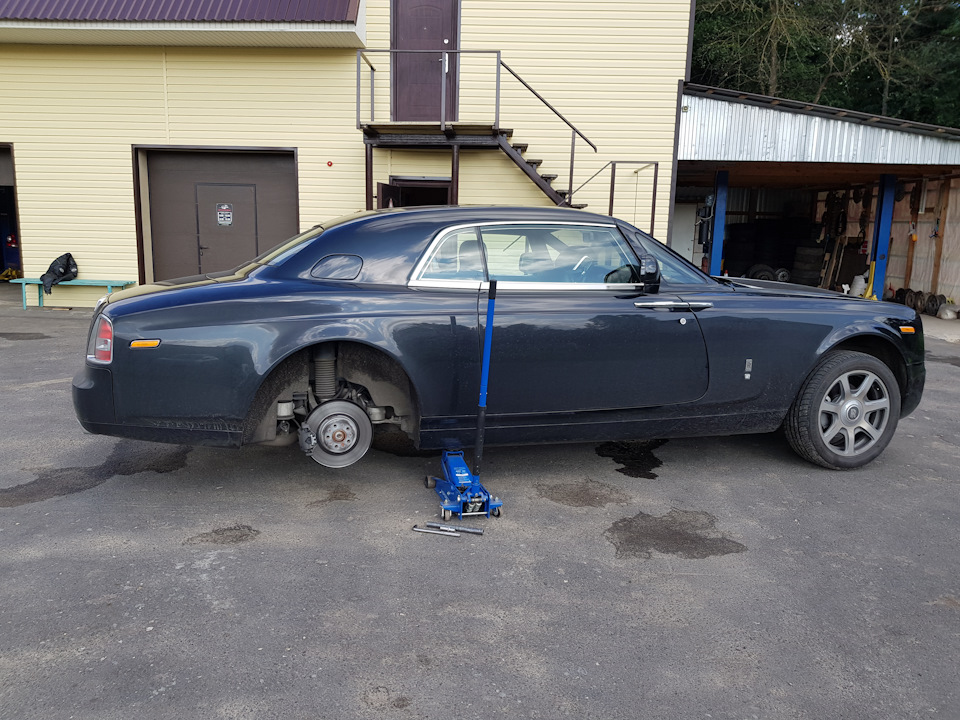 ждем-с — Rolls-Royce Phantom Coupe