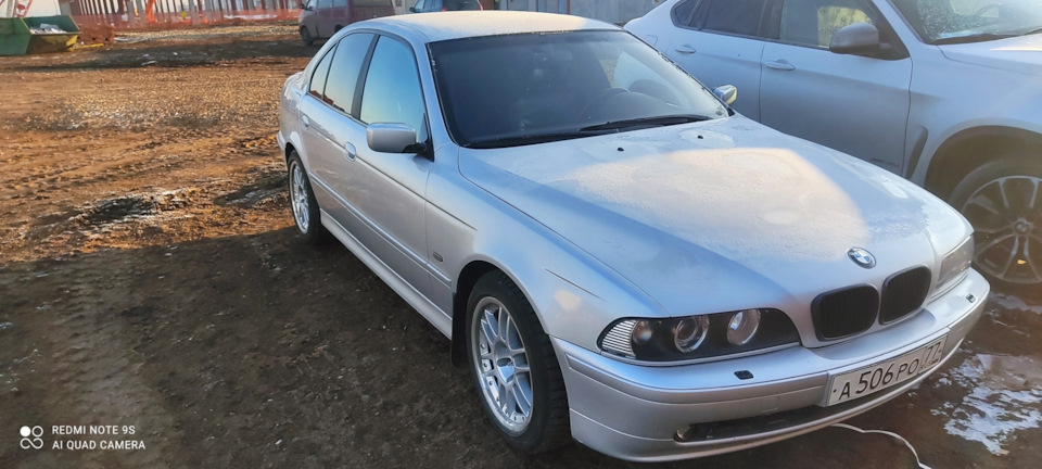 Фото в бортжурнале BMW 5 series (E39). Запчасти на фото: LA506