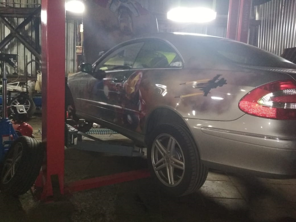 Фото в бортжурнале Mercedes-Benz CLK (W209)