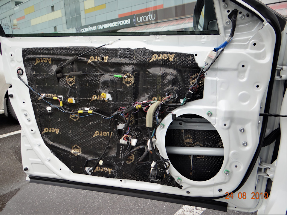 14. Вскрытие музыкальной полости — Toyota Camry (XV50)