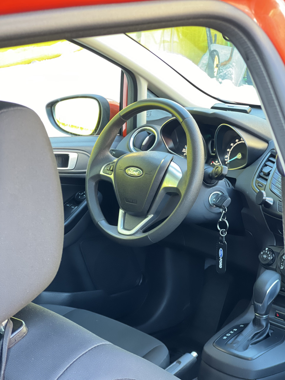 Фото в бортжурнале Ford Fiesta (Mk VI)