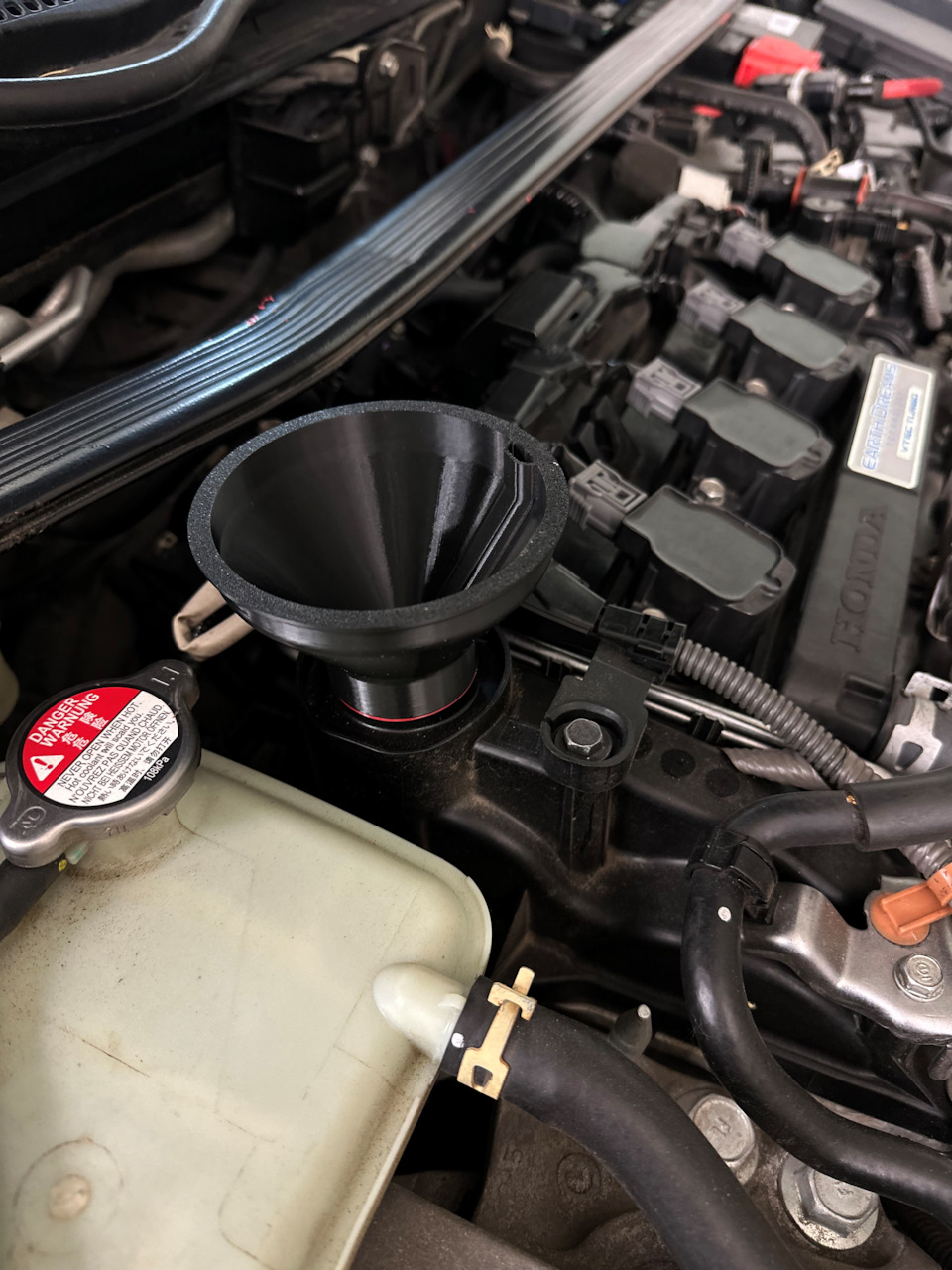 Фото воронки3 — Honda Civic Hatchback (10G)