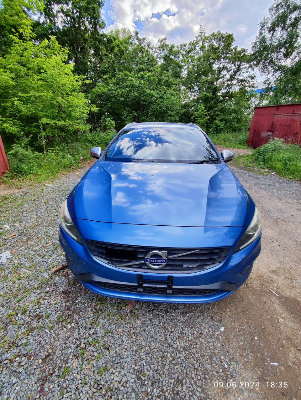 Фото в бортжурнале Volvo V60 (1G)