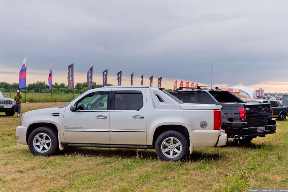 Фото в бортжурнале Cadillac Escalade (3G)
