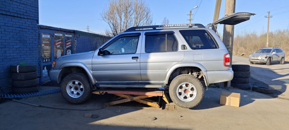 Photo from the logbook Nissan Pathfinder (2G)