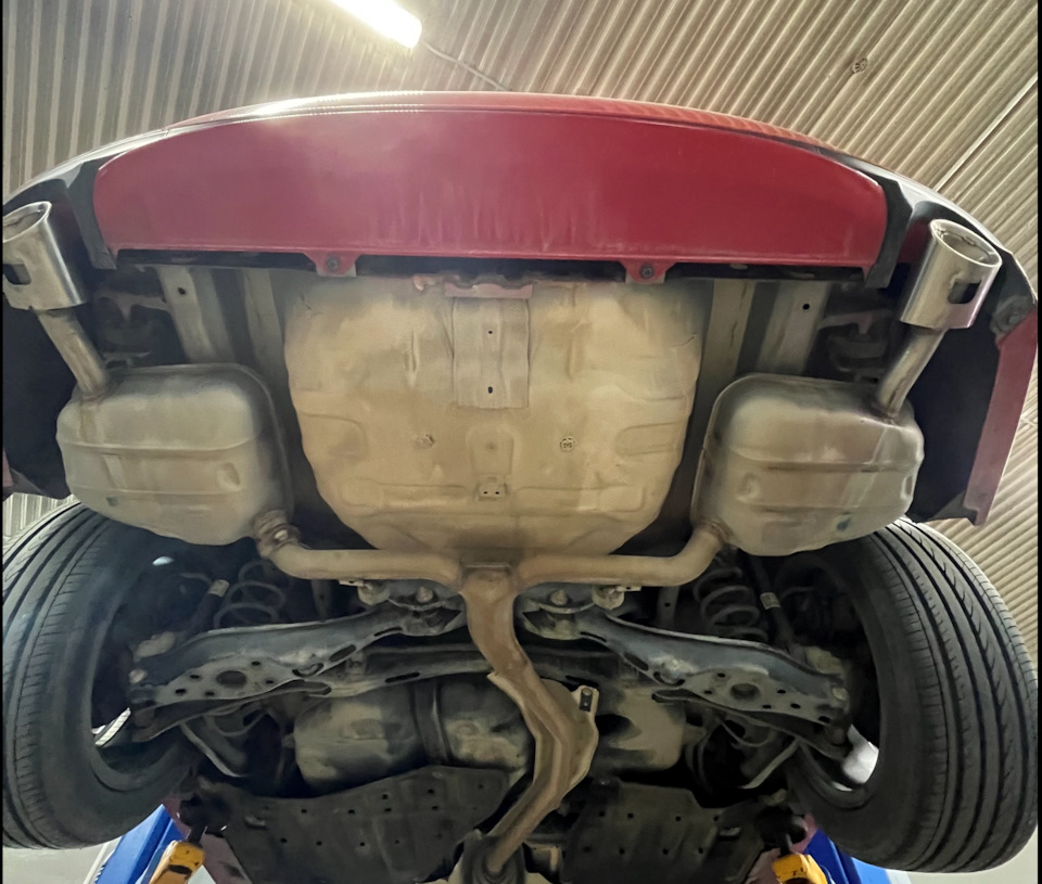 Не Si — Honda Civic 4D (11G)
