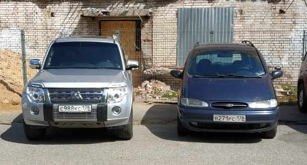 вот они и встретились, справа атомный запчастивоз фортик! — Mitsubishi Pajero (4G)