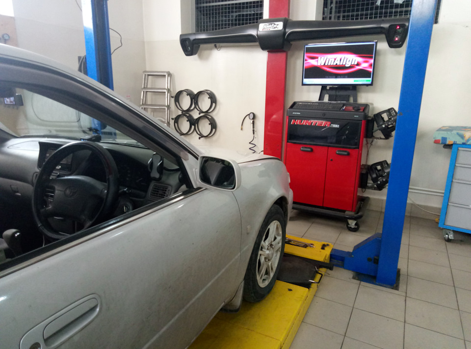 Авто на развале — Toyota Corolla (110)