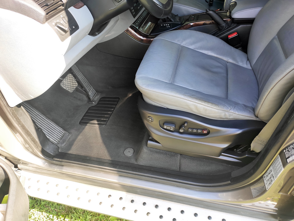 Фото в бортжурнале BMW X5 (E53)