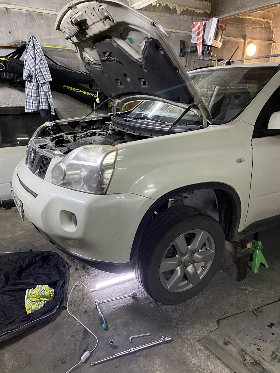 Приподнял машину — Nissan X-Trail II (t31)