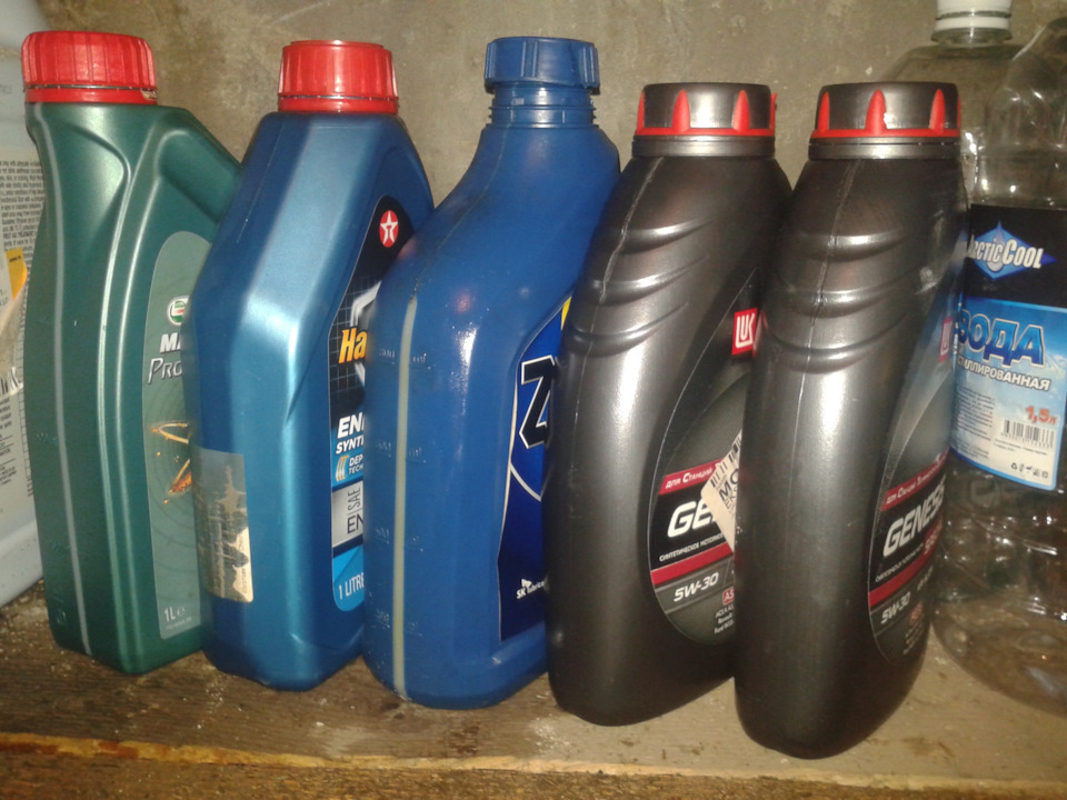 Lukoil Special 5W30 ACEA A5/B5 — 2 л. Castrol DX1 5W30 Api SN/ ilsac-5 — 1л, Texaco Energy 5W30 ACEA A5/B5 — 0,5 л. Zic A+ 5W30 ACEA A3/B4, С3 — 0,5 л не знаю что за масло получилось, но думаю норм. хД — Mazda 3 (2G) BL
