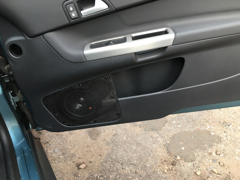 Фото в бортжурнале Volvo C30