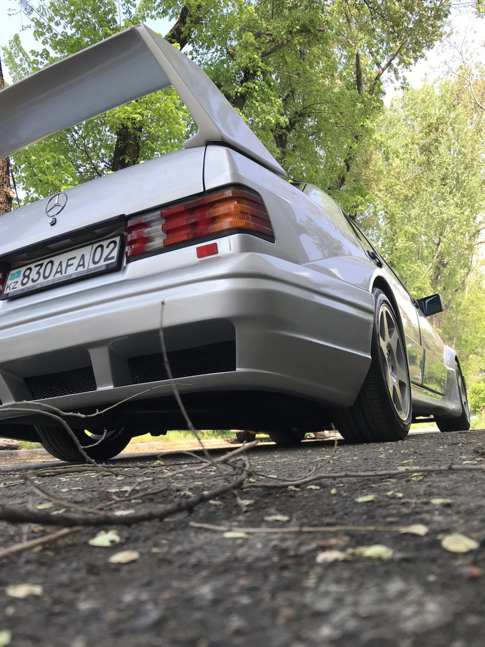 Фото в бортжурнале Mercedes-Benz 190 (W201)