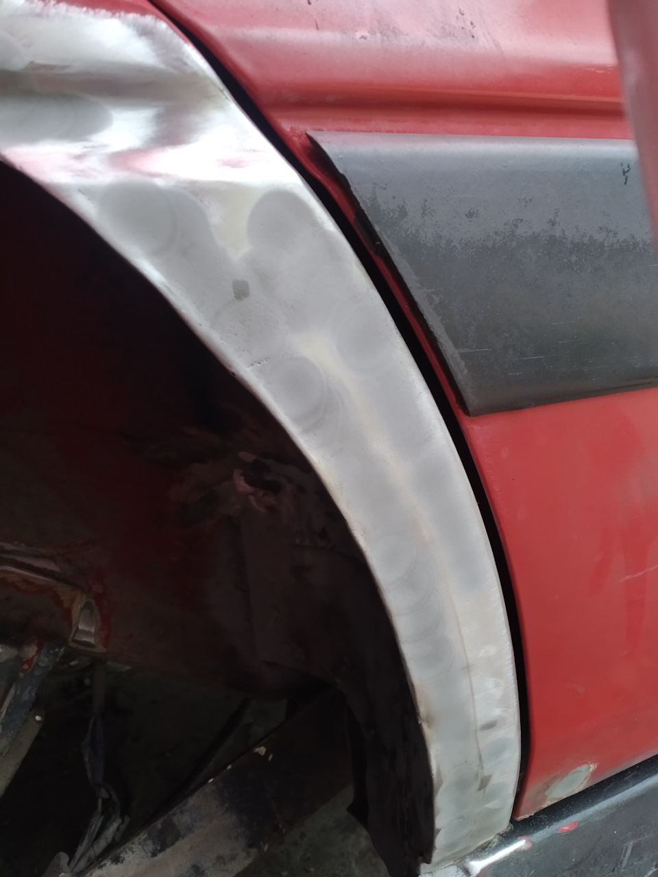 Арки локально пескоструил пескоструем с рециркуляцией — Audi 80 (B3)