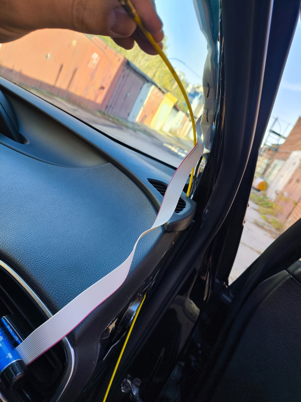 При помощи протяжки кабельной мне это легко удаётся — Toyota Prius Plug-in Hybrid (2G)