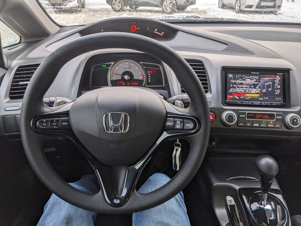 Фото в бортжурнале Honda Civic 4D (8G)
