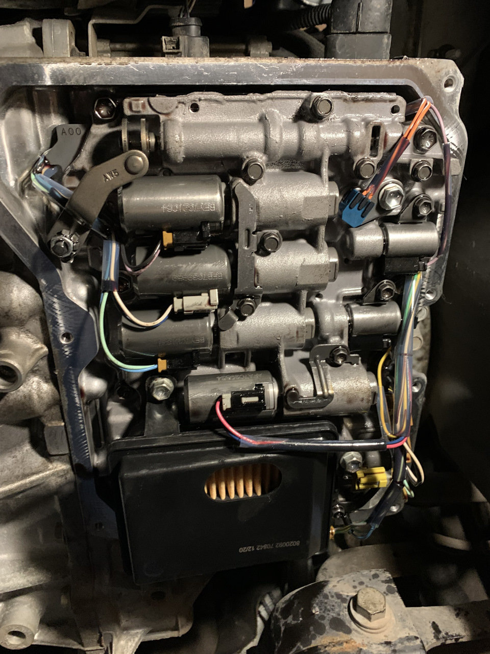 Фото в бортжурнале Volkswagen Passat (US) (1G). Запчасти на фото: 27B02