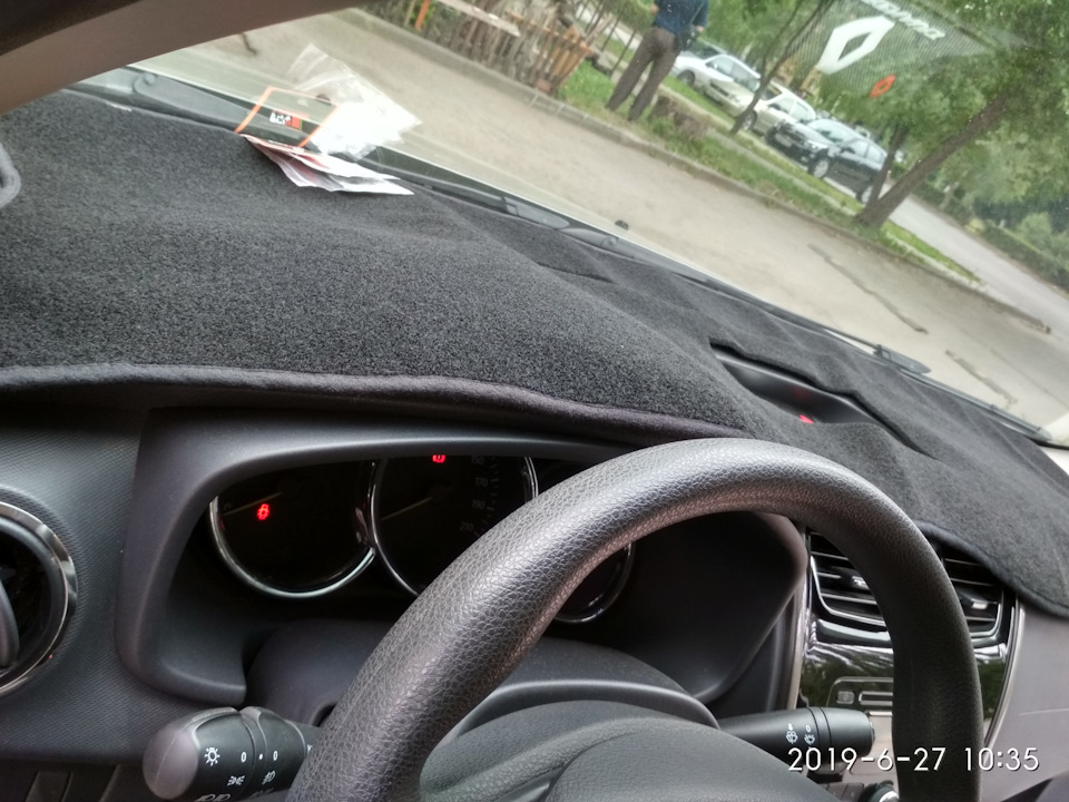 Фото в бортжурнале Renault Logan (2G)