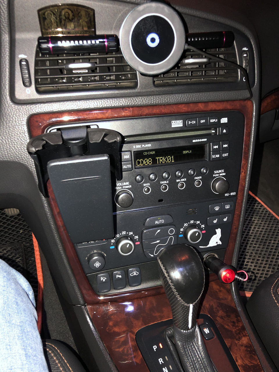 Очень удобная вещь — Volvo S60 (1G)