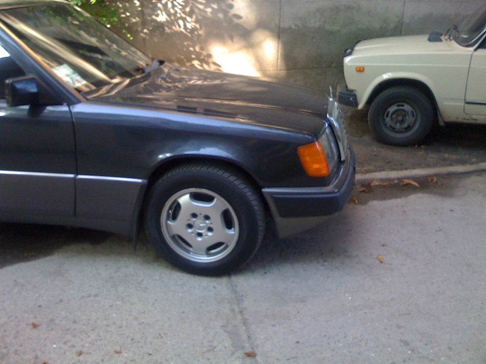 Фото в бортжурнале Mercedes-Benz E-Class (W124)