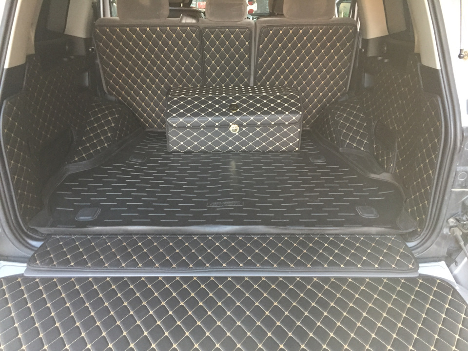 Фото в бортжурнале Toyota Land Cruiser 200