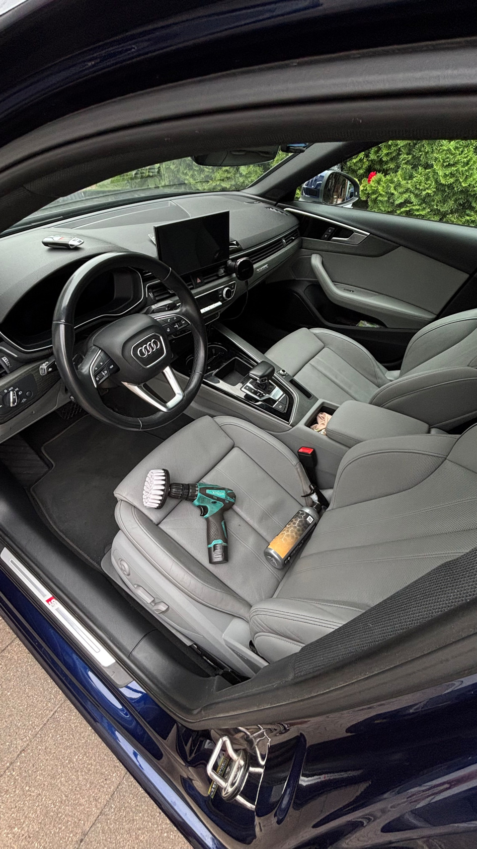 Фото в бортжурнале Audi A4 (B9)