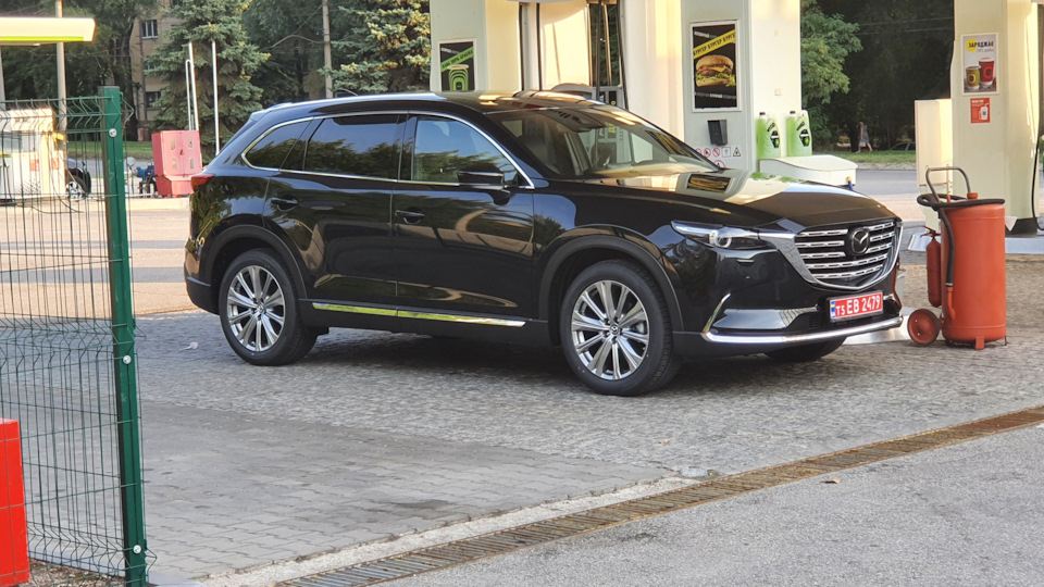 Mazda CX-9 SMOKING
