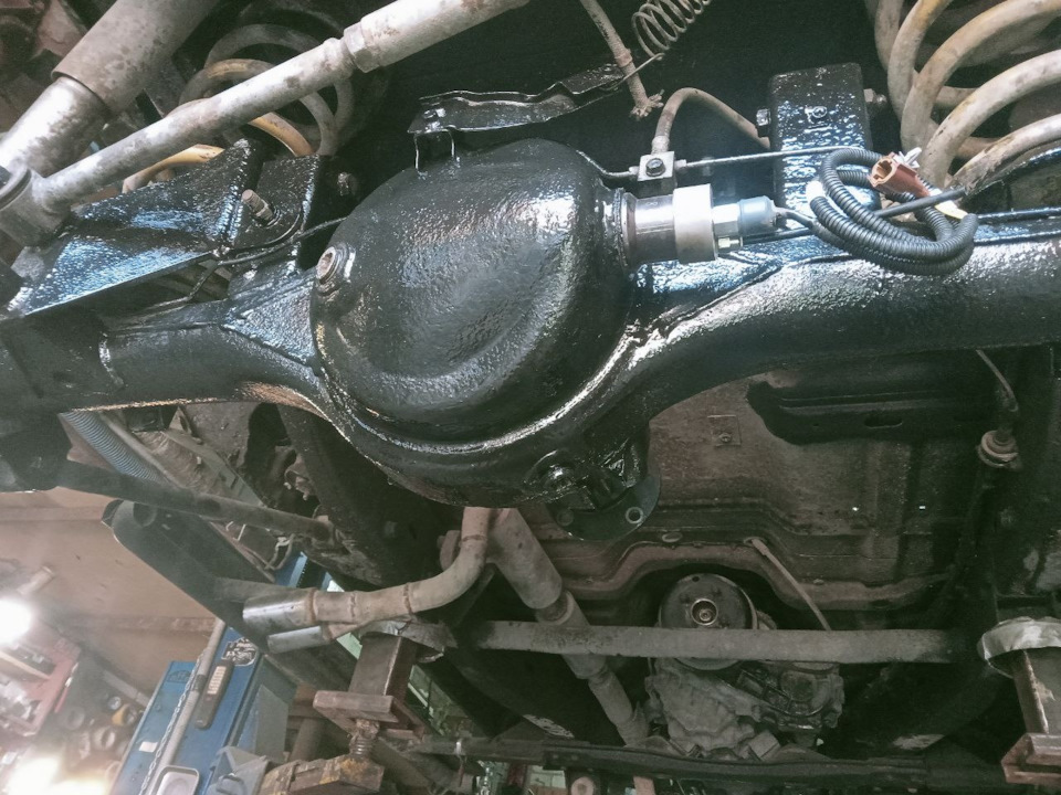Фото в бортжурнале Nissan Patrol GR I (Y60)