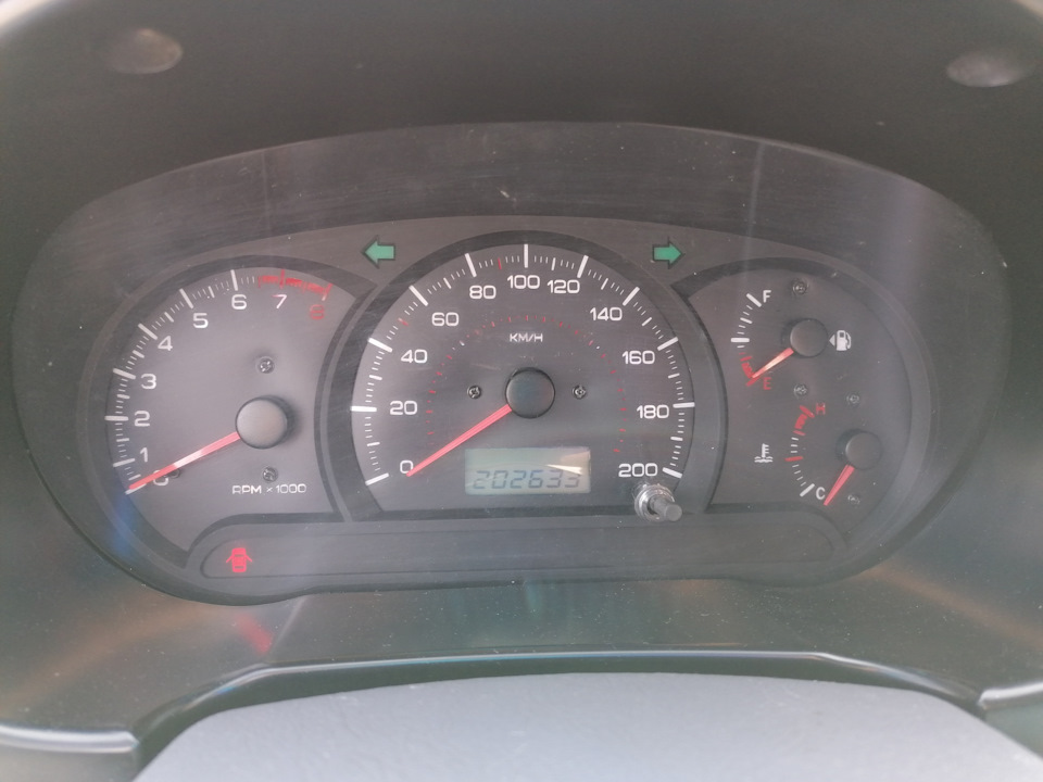 Так вроде бы только мутная… — Hyundai Accent (2G)