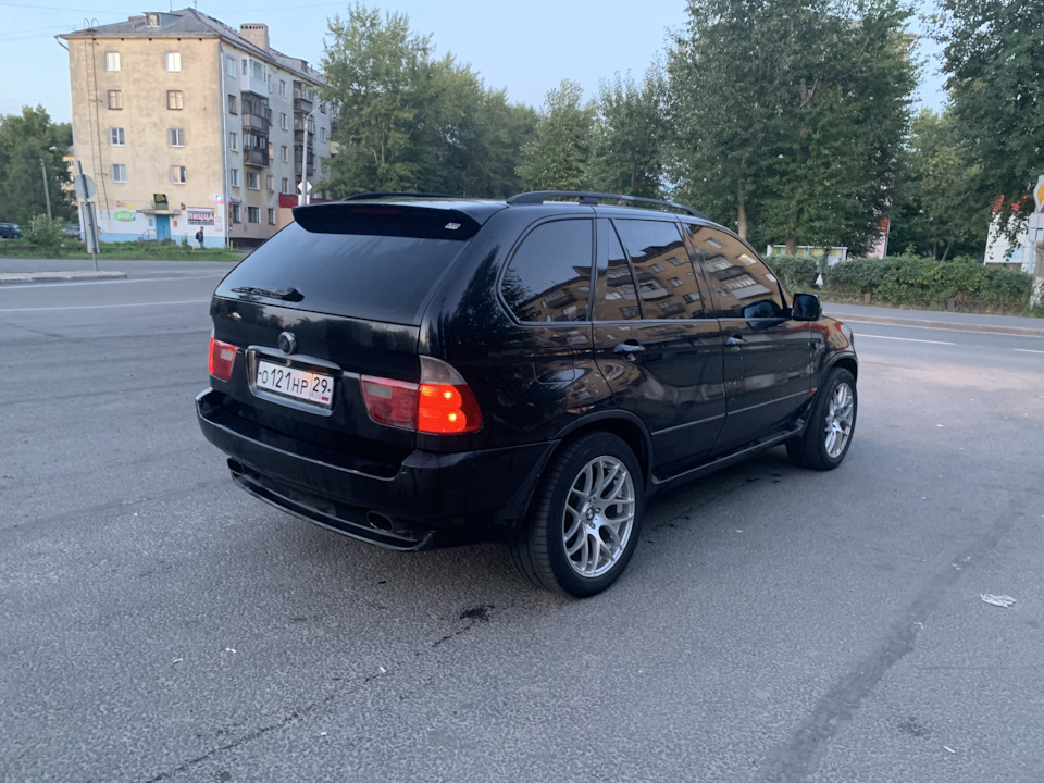 Фото в бортжурнале BMW X5 (E53)