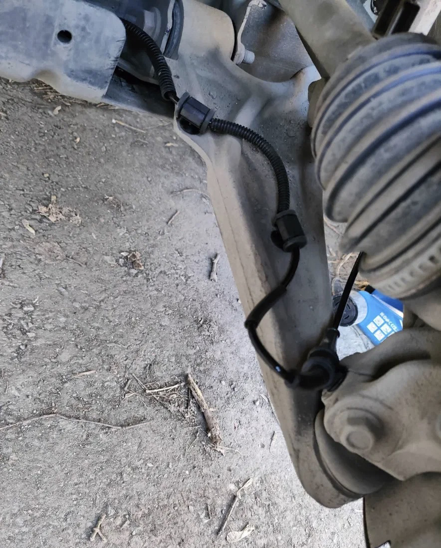 Уже на своем месте — Chevrolet Cruze (1G)