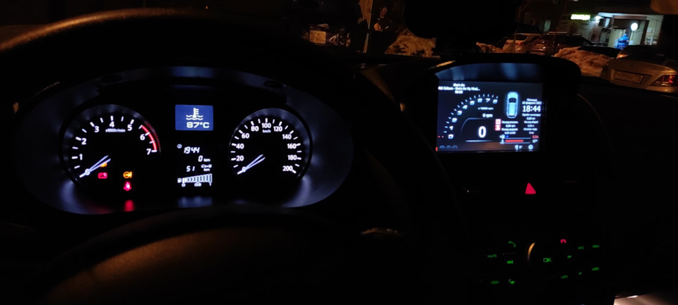 Фото вечером после обучения ключей. — Lada Гранта Лифтбек (2G)