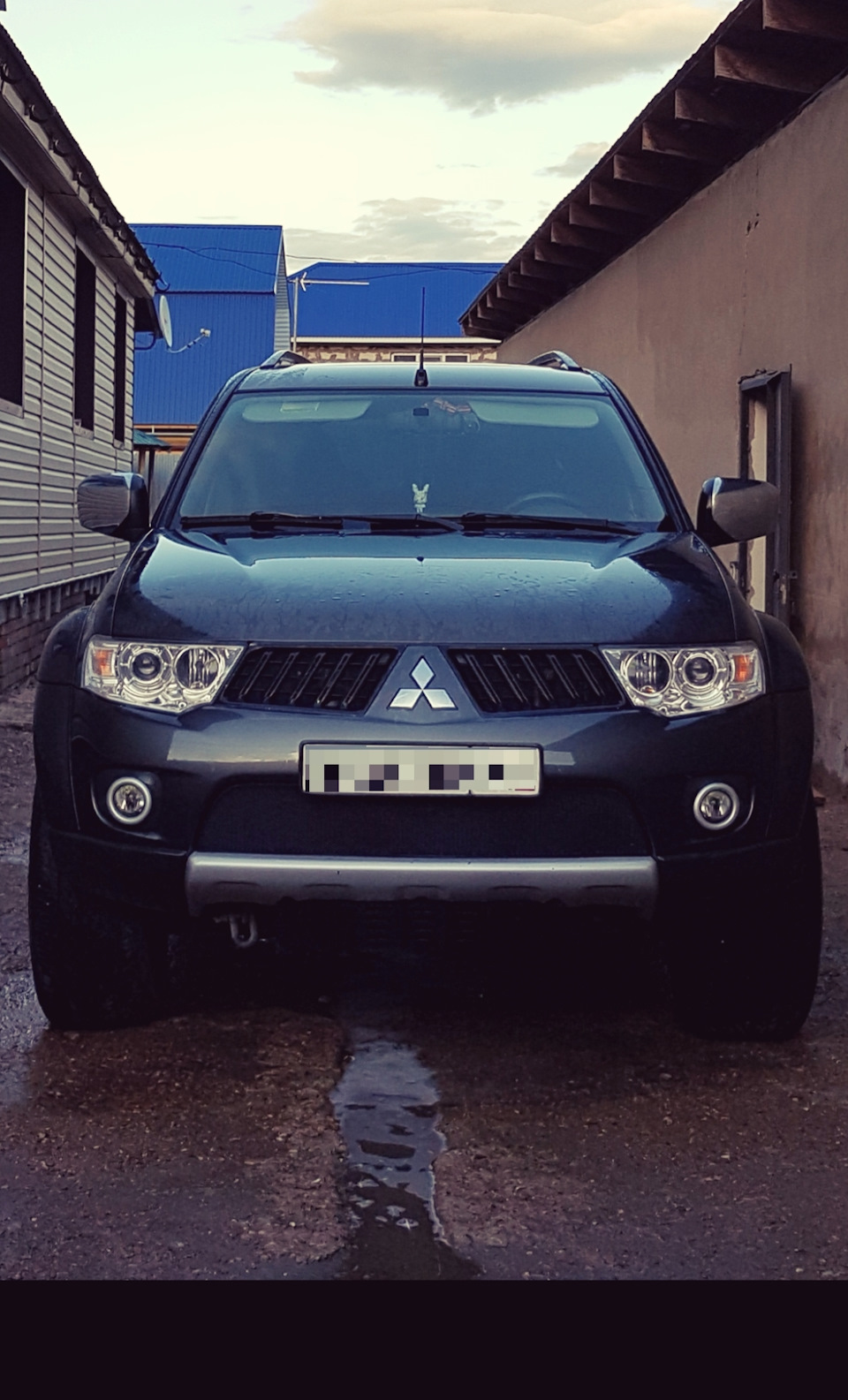 с проставками — Mitsubishi Pajero Sport (2G)