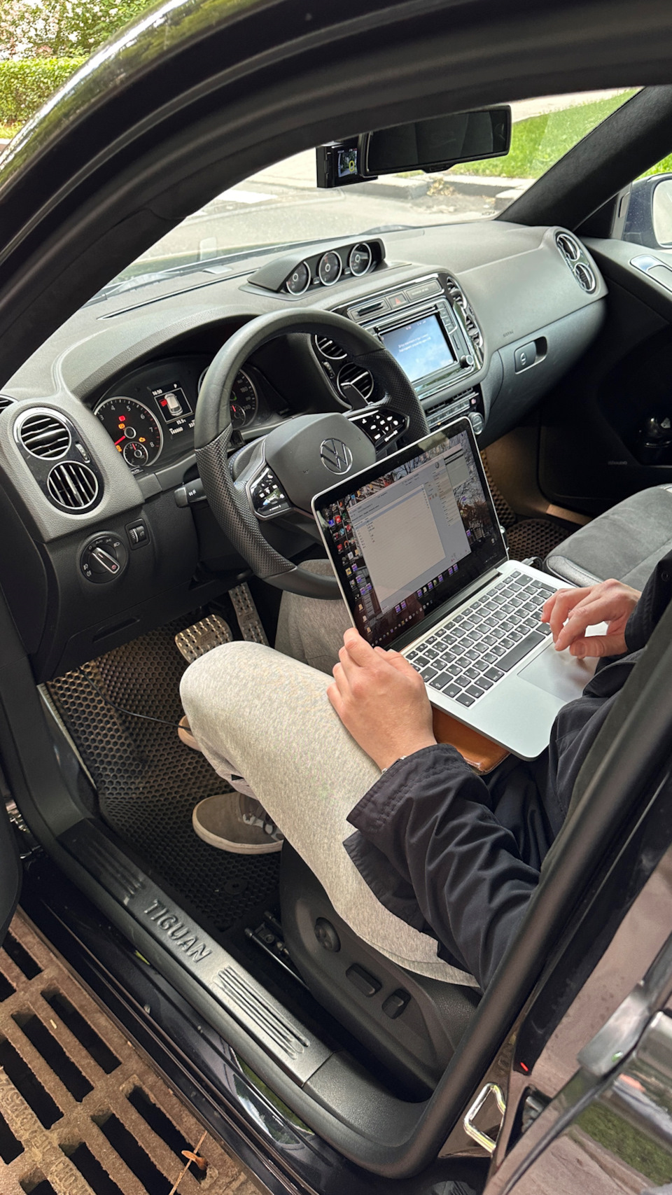 Фото в бортжурнале Volkswagen Tiguan (1G)