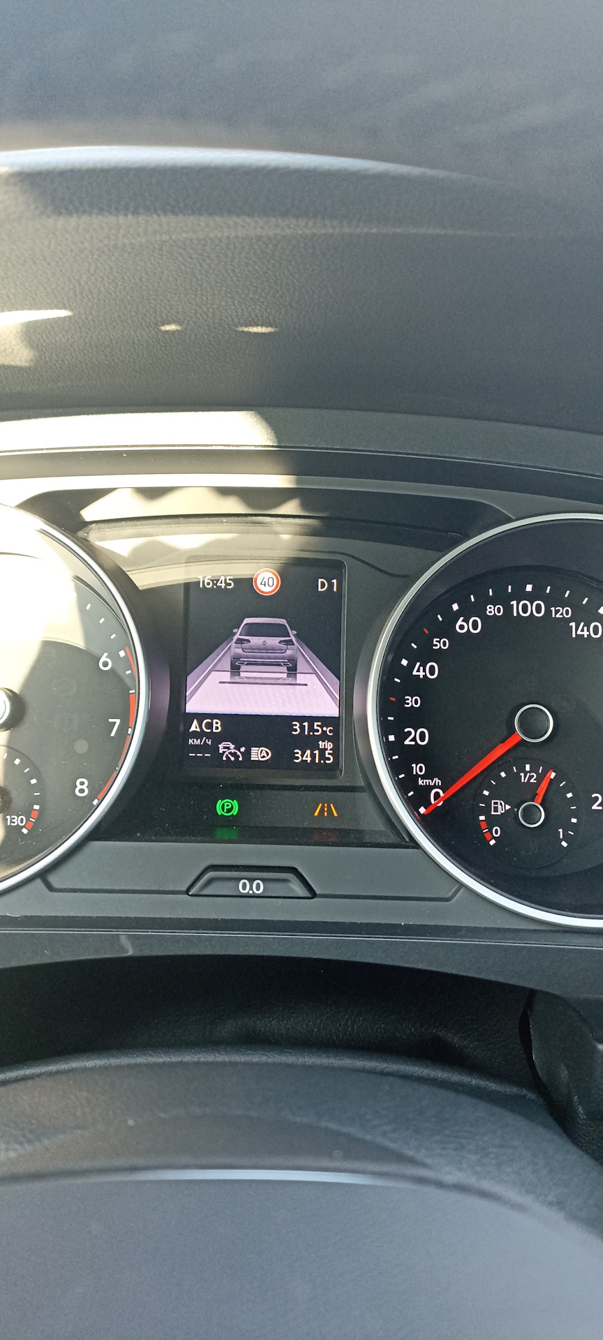 Фото в бортжурнале Volkswagen Tiguan (2G)
